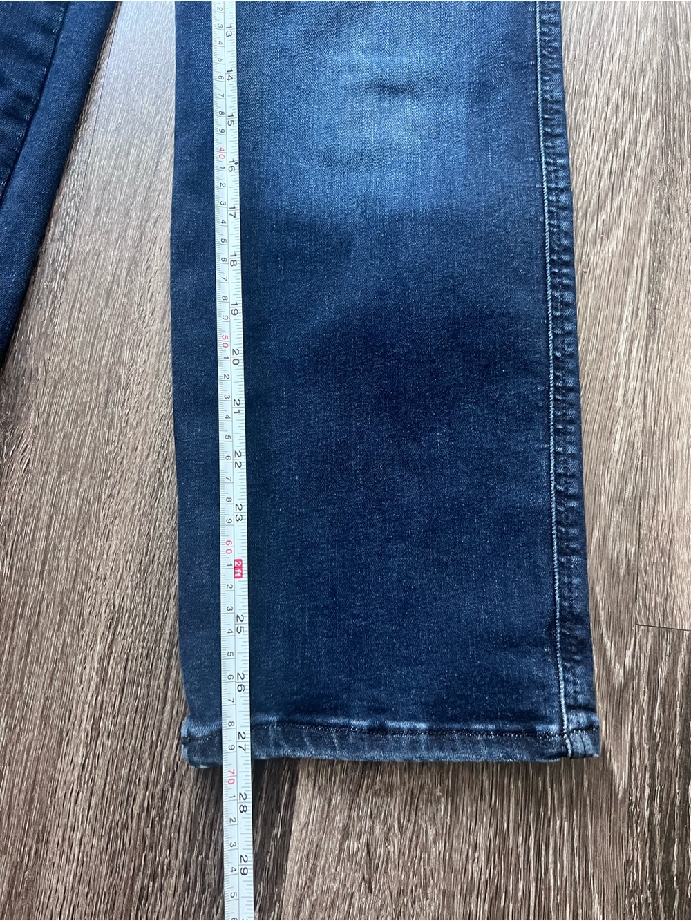 Good American Good Curve ultra high rise straight leg Jean size 6-12 - Picture 11 of 11